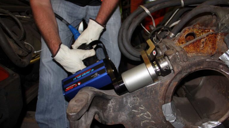 Understanding Hooke’s Law: The Key to Proper Torque Wrench Operation