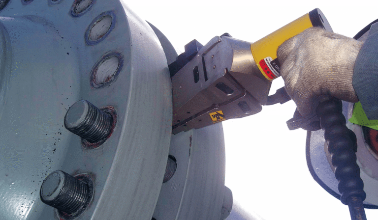Ensuring Safety: Best Practices for Using Flange Spreaders