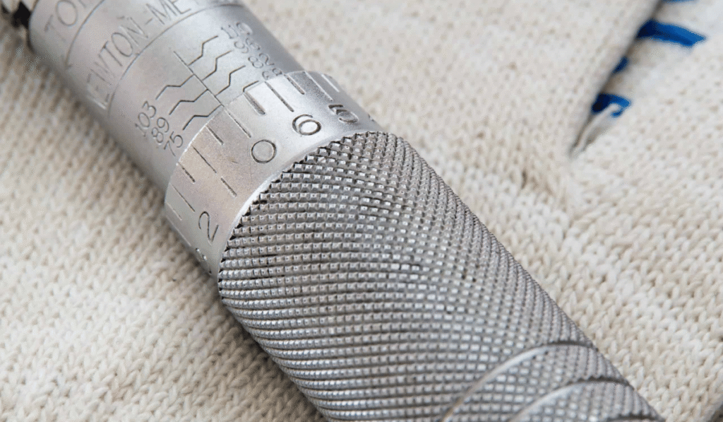 Types of Torque Wrenches and Operating Principles